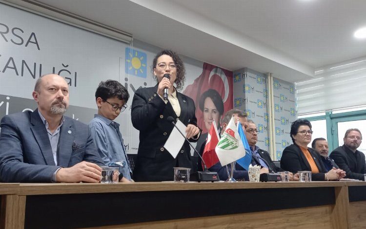 İYİ Partili Çakır, ‘Bursa’nın Meleği’ olacak ilk adımı attı İYİ Partili Çakır, ‘Bursa’nın Meleği’ olacak ilk adımı attı