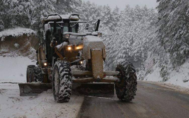 Balıkesir Edremit Belediyesi, Kazdağları’nın yollarını açıyor