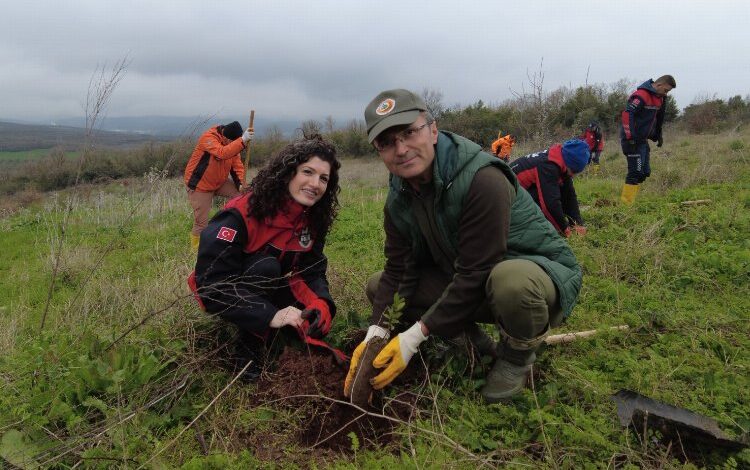 Bursa’da GÜRAK’tan anlamlı 450 fidan