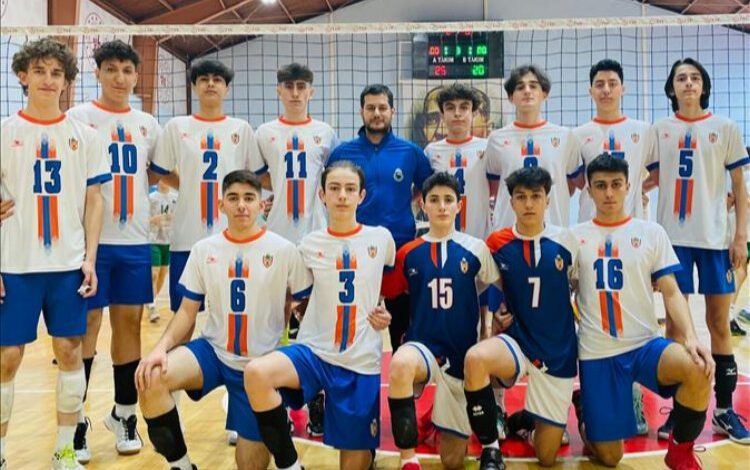 Küçük prenslerin gözü Türkiye finalinde