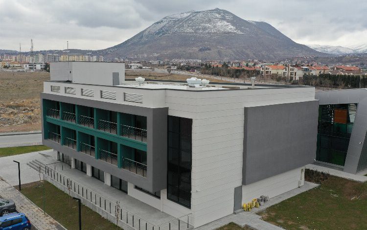 Kayseri Büyükşehir’in 2 ayrı hasta yakını misafirhanesi açılışa hazırlanıyor Kayseri Büyükşehir’in 2 ayrı hasta yakını misafirhanesi açılışa hazırlanıyor