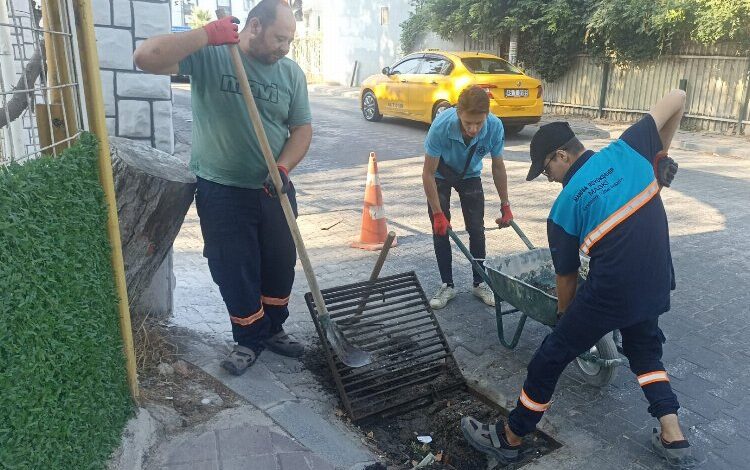 Manisa Yunusemre’de taşkınlara karşı ızgara temizliği