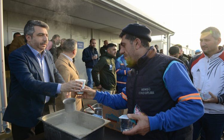 Bursa Yıldırım’da Başkan Yılmaz emekçileri unutmadı