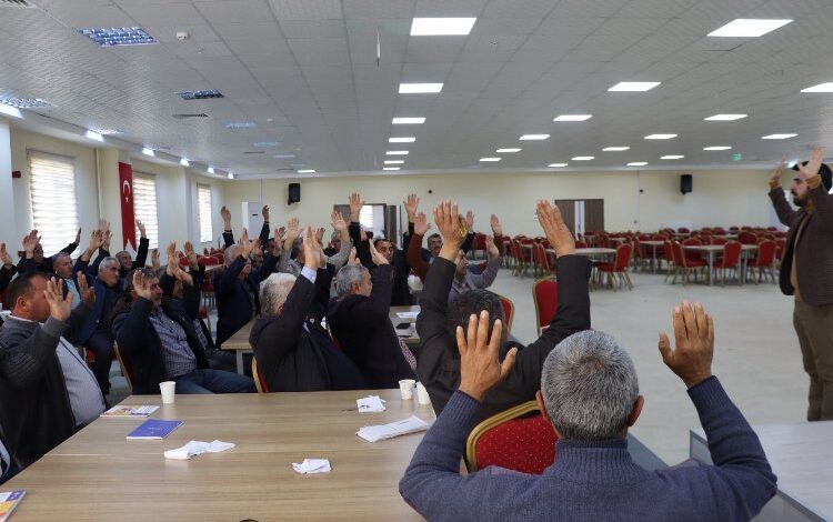 Kayseri Büyükşehir’den muhtarlara eğitim Kayseri Büyükşehir’den muhtarlara eğitim