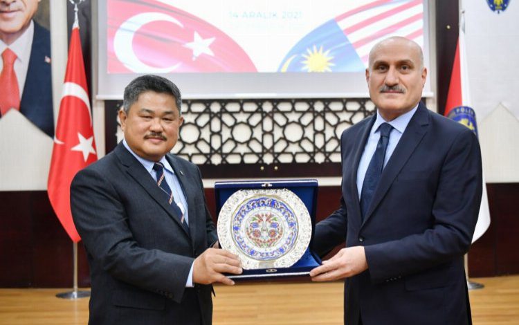 Malezya Polis Teşkilatı ile tecrübe paylaşımı Malezya Polis Teşkilatı ile tecrübe paylaşımı