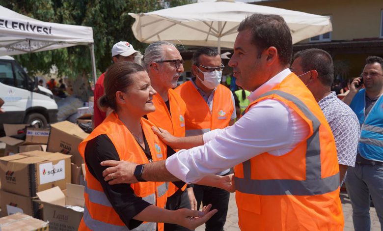 Kocaeli İzmit’ten Muğla Milas’a destek ziyareti Kocaeli İzmit’ten Muğla Milas’a destek ziyareti