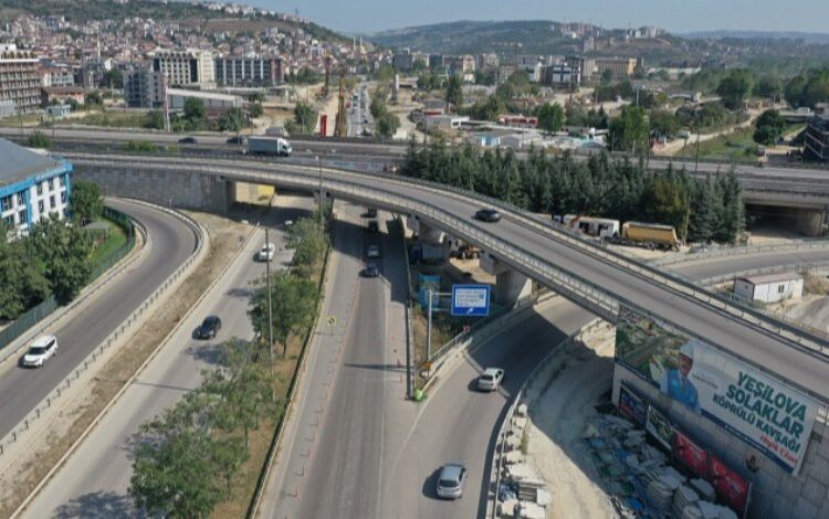 Kocaeli Büyükşehir’den Yeşilova’ya köprülü kavşak