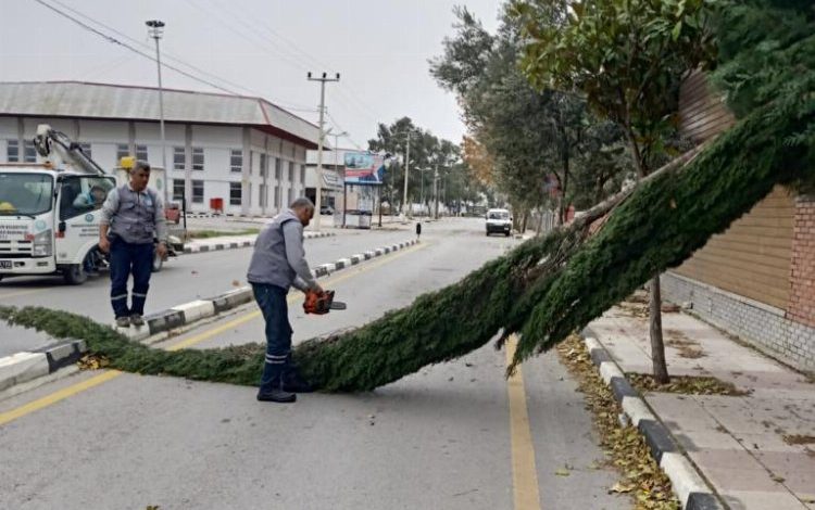 Manisa’da tüm ekipler fırtınaya hazır Manisa’da tüm ekipler fırtınaya hazır
