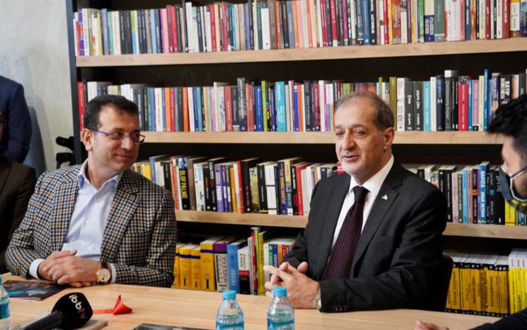 İBB 112 yıllık tarihe kitaplarla can verdi İBB 112 yıllık tarihe kitaplarla can verdi