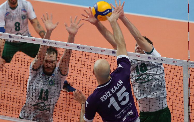 Bursa Büyükşehir Belediyespor Erkek Voleybol Takımı ilkyarıyı sahasındaki Bingöl Solhanspor maçıyla tamamlıyor