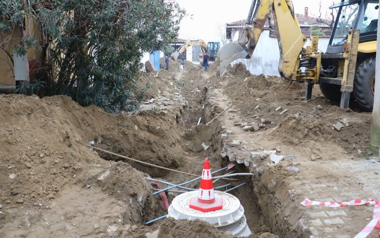 Manisa Kurudere’nin altyapı çalışmaları devam ediyor