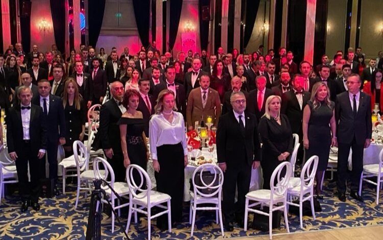 GESİAD’tan ihtişamlı Cumhuriyet Balosu GESİAD’tan ihtişamlı Cumhuriyet Balosu