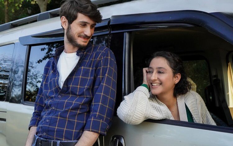 Ecem Erkek üç yeni projeyle seyirci karşısında