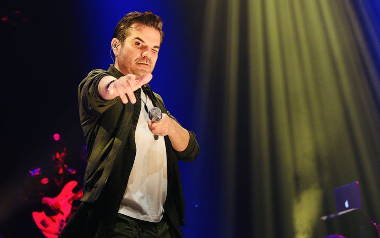 Kenan Doğulu Ankara’da gönülleri fethetti Kenan Doğulu Ankara’da gönülleri fethetti