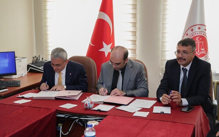 Kütahya Belediyesi’nden kültürel protokol