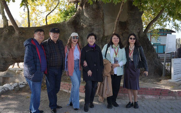 Türk Dünyası’nın ünlü sinemacıları Bursa’da kültür turu yaptı