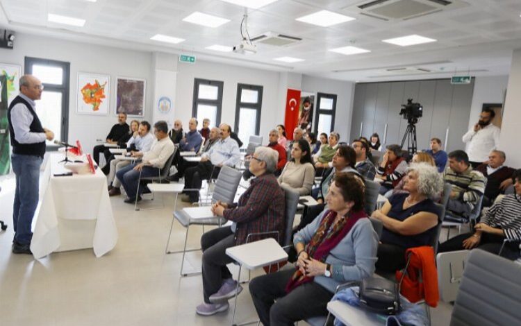 İzmir Efes Tarlası’nda ‘Çocuklar ve Gıda Güvenliği’ anlatıldı