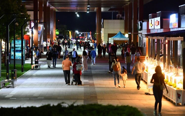 AVM’de değil Avlu’da ucuz alışveriş!