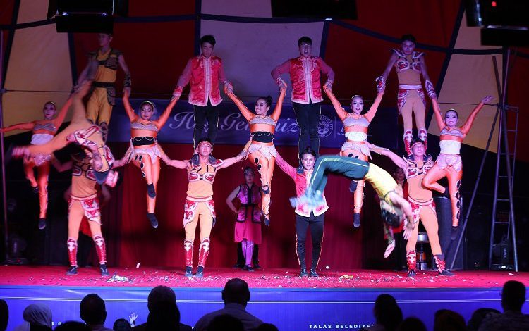 Kayseri Talas’ta sirk coşkusu Kayseri Talas’ta sirk coşkusu