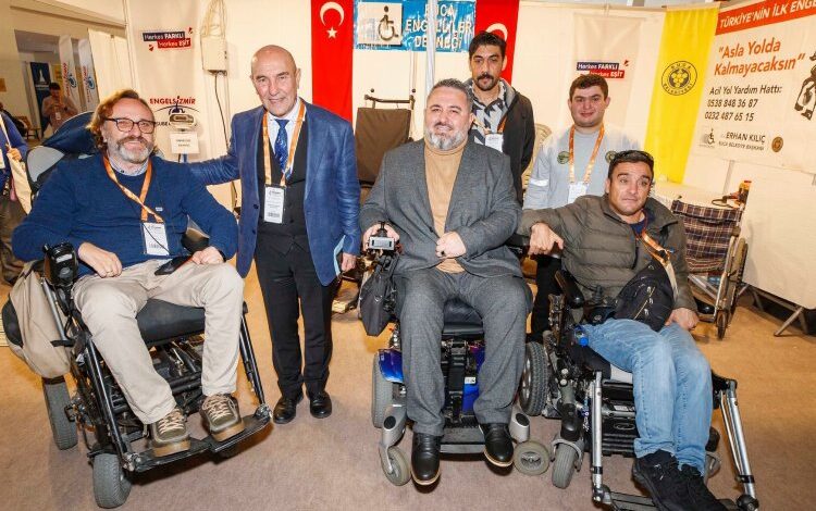 Engelliler Engelsizmir Kongresi’nde buluştu Engelliler Engelsizmir Kongresi’nde buluştu