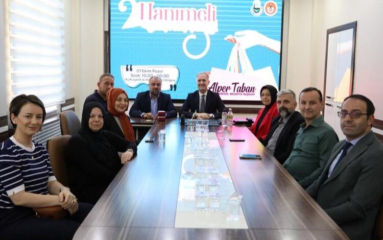 Bursa İnegöl’de 2. Hanımeli Alışveriş Şenliği hazırlığı Bursa İnegöl’de 2. Hanımeli Alışveriş Şenliği hazırlığı