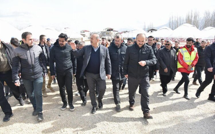 Çavuşoğlu, Göksun’da incelemelerde bulundu Çavuşoğlu, Göksun’da incelemelerde bulundu