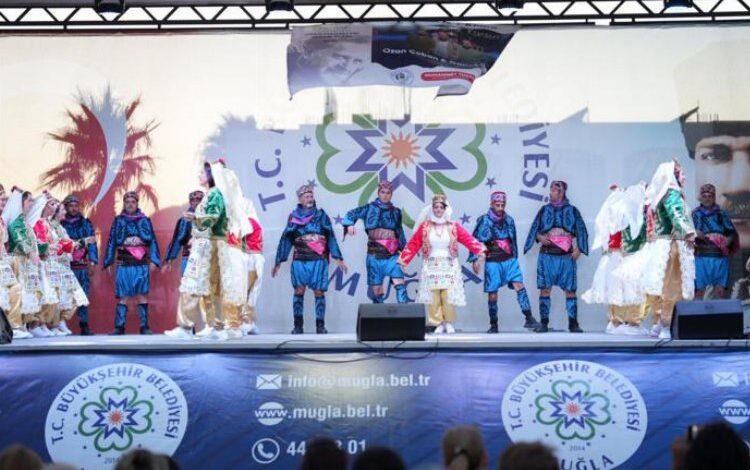 Milas’ta Çaykama Festivali’ne muhteşem kapanış Milas’ta Çaykama Festivali’ne muhteşem kapanış