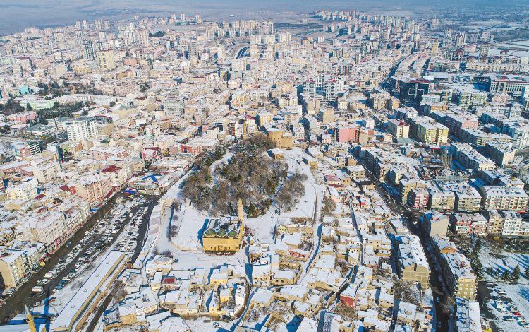 Özdemir: Niğde cazibe merkezi olacak Özdemir: Niğde cazibe merkezi olacak