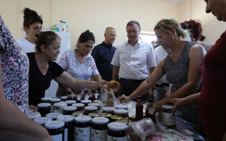 Hatay’da kadın kooperatiflerini desteklemeye devam Hatay’da kadın kooperatiflerini desteklemeye devam