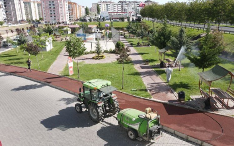 Nevşehir Belediyesi’nden ilaçlama mesaisi