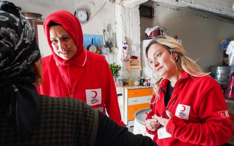 Türk Kızılay 156 yaşında Türk Kızılay 156 yaşında