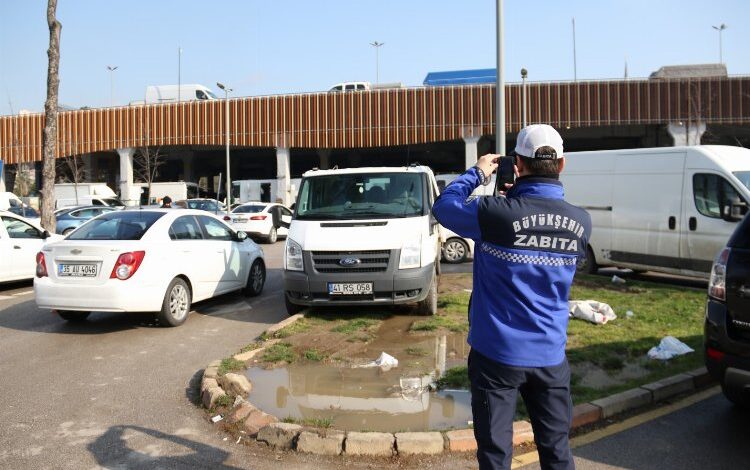 Kocaeli Zabıtası’ndan güvenli pazar alışverişi