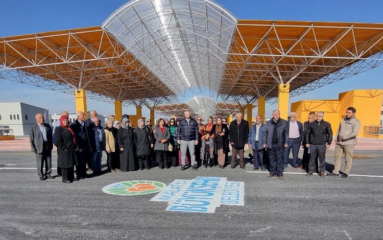 Şehit aileleri ve STK’lar Malatya Büyükşehir’in projelerini gezdiler