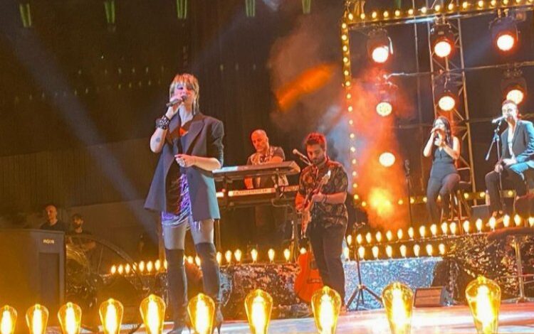 Sıla’dan Bursa’da duygulandıran konser Sıla’dan Bursa’da duygulandıran konser