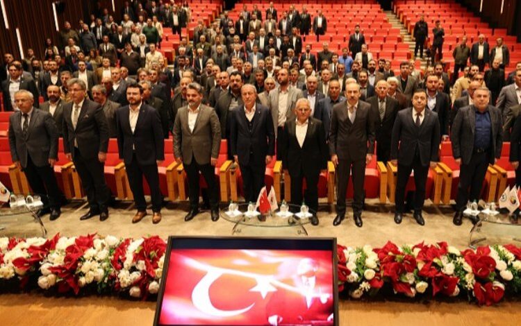 Hulusi Akar’dan KTO üyelerine sunum Hulusi Akar’dan KTO üyelerine sunum