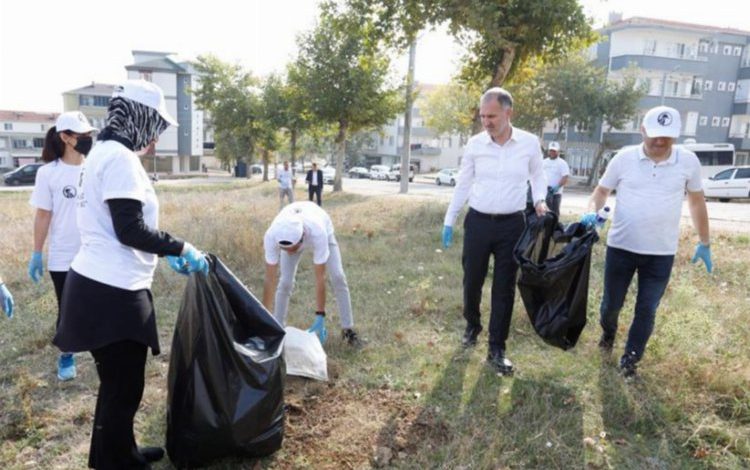 Bursa İnegöl’de temizlik farkındalığı Bursa İnegöl’de temizlik farkındalığı