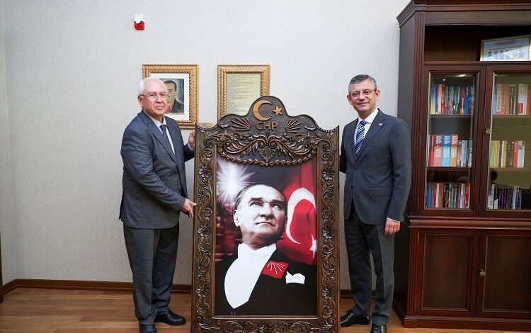 Muhittin Selvitopu’dan Özel’e ziyaret