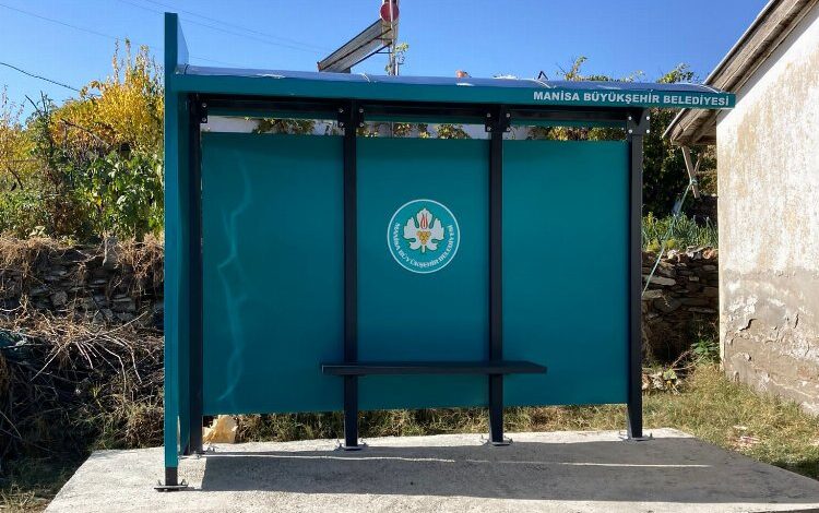 Manisa kırsalında ‘sac durak’ montajları sürüyor