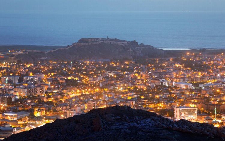 Toprakkale’ye seyir terası