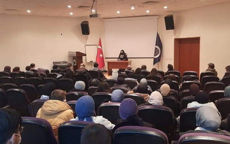 Bursa Gemlik Anadolu İmam Hatip Lisesi öğrencilerine üniversite gezisi Bursa Gemlik Anadolu İmam Hatip Lisesi öğrencilerine üniversite gezisi