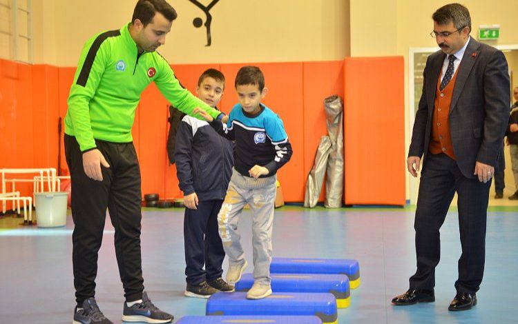 Bursa Yıldırım’dan yaz kış spor eğitimi