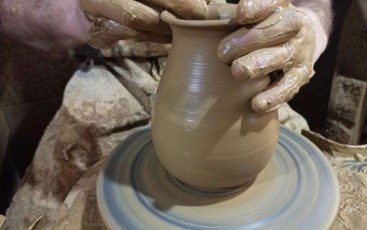 Kınık Çömlekleri kadınlar ile renkleniyor