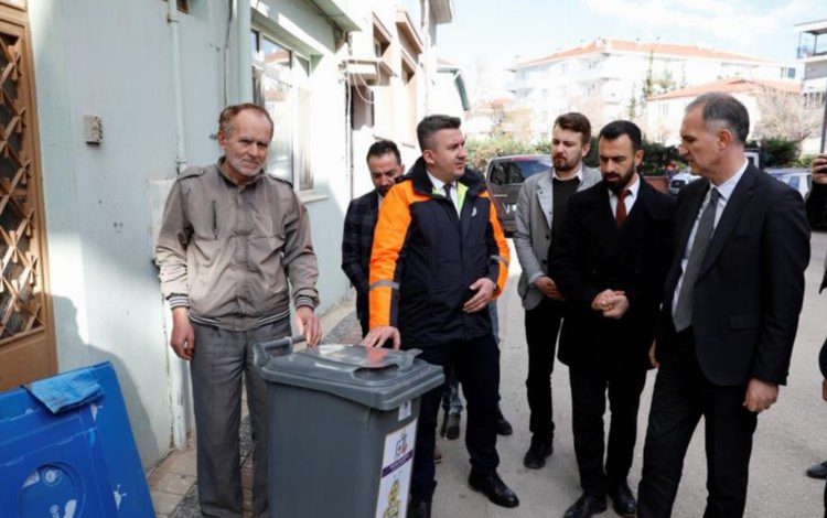 Bursa İnegöl’de ‘Bireysel Çöp Konteyneri’ uygulaması tamamlandı