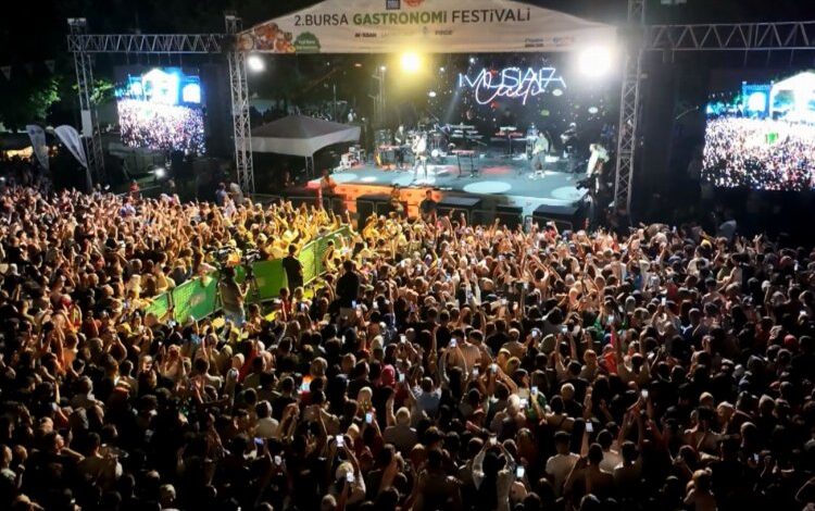 Bursa’da hem doyuran, hem coşturan lezzetler