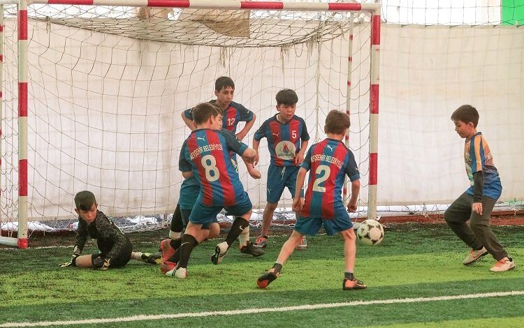 Nevşehir’de halı saha futbol turnuvası heyecanı Nevşehir’de halı saha futbol turnuvası heyecanı