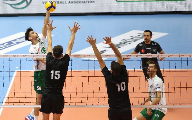 Bursa Büyükşehir voleybolcuları Balkan Kupası’na galibiyetle başladı Bursa Büyükşehir voleybolcuları Balkan Kupası’na galibiyetle başladı
