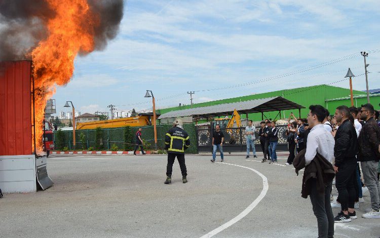 Stajyerler tatbikatta nefes kesti