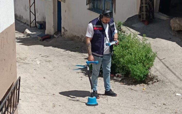 Manisa’da su kayıp kaçak ekipleri sahada Manisa’da su kayıp kaçak ekipleri sahada