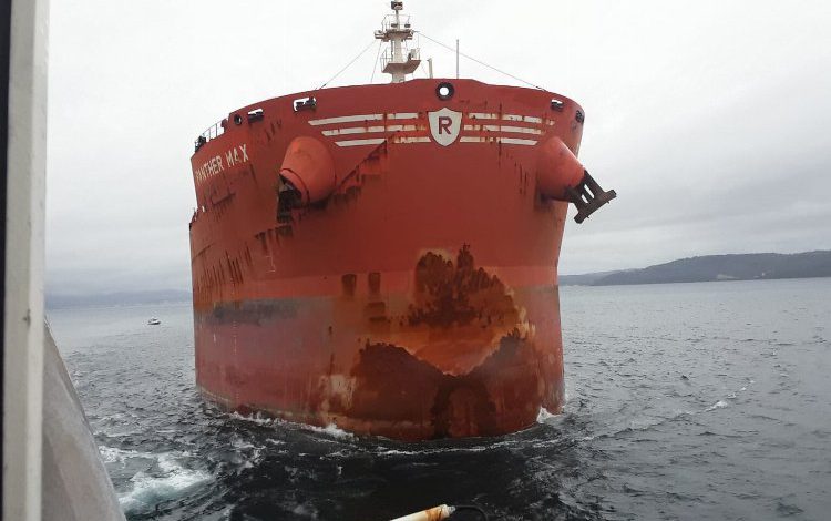 Arızalanan boş kuru yük gemisi güvenli bölgeye çekilecek