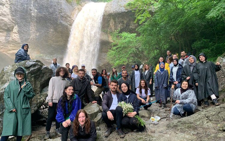 Doğa tutkunlarının adresi Doğançay Şelalesi oldu
